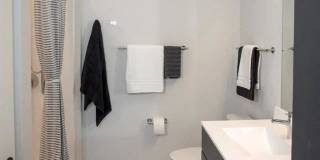 The Redwell Gallery 48