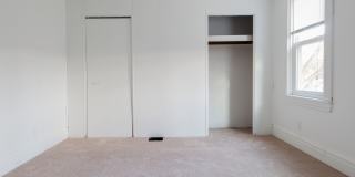 Available AUGUST 2026 - Updated 2 Bedroom Home in Mt. Washington! Gallery 7