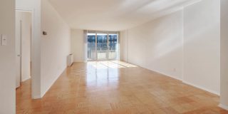 3003 Van Ness Gallery 73
