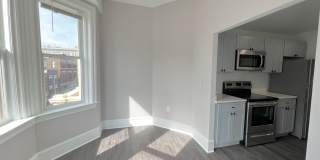 306 W Franklin Gallery 42