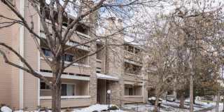 2nd Floor 1bed/1bath with Laundry and Parking! Gallery 1