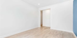 140 Claremont Avenue Gallery 10