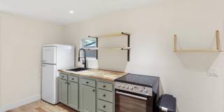 1309 E Florida Avenue Gallery 1