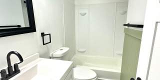 Updated 2 Bed, 1 Bath Home - Convenient Location, Walkable Neighborhood - Available 3/15! Gallery 8