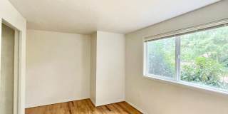 Spacious 5-Bedroom Home in Prime Location Gallery 13