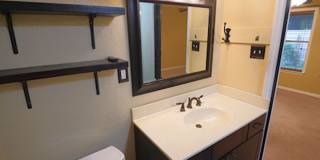 Updated Northeast Park Home Near Loop 410 - Realtor Commission: $500 Gallery 28