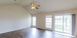 ***255 B ravenwood Blvd*** Gallery 3