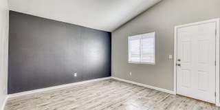 10028 Cross St. Gallery 11