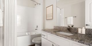 Lakeside Villas (Dallas) Gallery 23