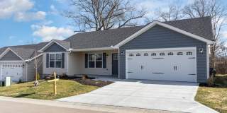 Fully Furnished Short-term rental Includes internet, cable, washer, dryer, etc Gallery 1