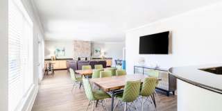 Frontier East Apartments - Affordable Housing Gallery 14