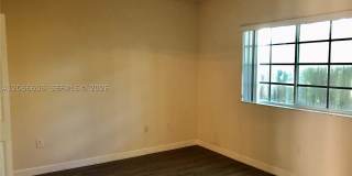 2733 NE 3rd Ct Gallery 6