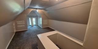 AVAILABLE June 1st - 6 Bedroom, 2 Bath House with Garage Gallery 15