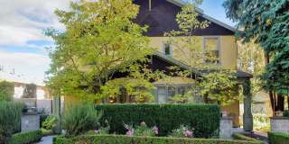 Charming Duplex in the Heart of Lake Oswego Charming Duplex in the Heart of Lake Oswego Gallery 1