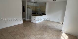 211 W 79th Pl Gallery 1