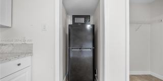 1041 NE 9th Ave Gallery 13