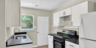 437 Carver Lane Gallery 1