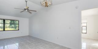 PET FRIENDLY POOL HOME IN PORT CHARLOTTE Gallery 13