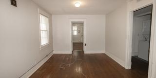 2 Bedroom House Just Steps From Downtown & Campus 2 Bedroom House Just Steps From Downtown & Campus Gallery 5