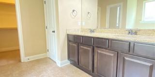 3/2 1842 sqft 2304.95 per month 1144 Island Park Blvd Gallery 20