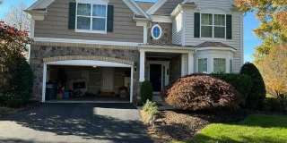 25563 TAYLOR CRESCENT Drive Gallery 1