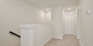 Stunning 4/3 Modern Townhome with a Private Courtyard and a 2 Car Garage in the Desirable Community Pinewood Reserve - Orlando! Gallery 10