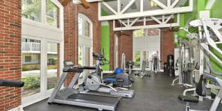 Two Level (1BR/1BTH) Condo in Gables on Tuckerman!! Gallery 18