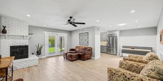 139 E HEATHER Avenue Gallery 6