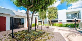 Modern Style 3 Bed / 3 Bath Townhouse + Bonus Room in North Alhambra! Gallery 17