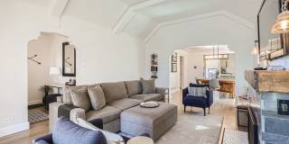 Available NOW! Fully Furnished 4 Bedroom 2 Bath Beautiful Home in Denver! Gallery 8