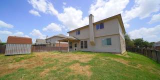 Spacious Home in Cibolo with 3 Car Garage! Realor Commission: $750 Gallery 45