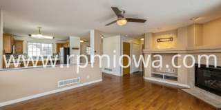 WEST DES MOINES TWO-STORY!! 4 Bedroom, 3.5 Bathrooms! Gallery 1