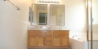 45713 Coventry Court Gallery 18