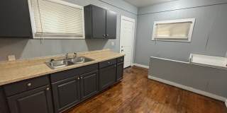 South Fountain Square 2 Bed 1.5 Bath Gallery 18