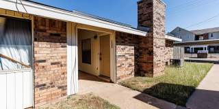 140 N Troy Avenue unit: B Gallery 1