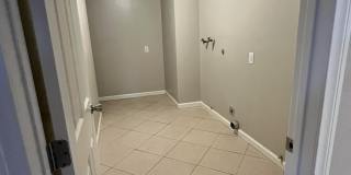 8512 Tamarack Avenue Gallery 5