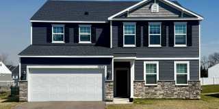 Stunning 5BR/3BA Rogers Home Available 6/10! Gallery 1