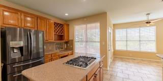 Spacious and stunning 4 bed 3.5 bath in Austin!!! Gallery 18