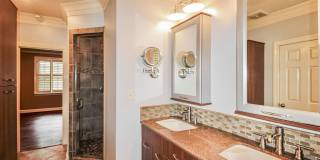 $750 Off 1st Month's Rent -3 Bdrm/ 3.5 Bath, Home with Garage in Downtown Wilmington Gallery 16