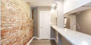 The Manor Gallery 22