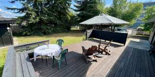 Available Nov 1st / Furnished / 1-Car Garage / 1 Dog on Approval Gallery 24