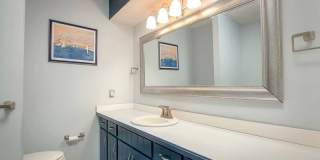 1714 W. Swan Gallery 11