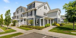 34 Village Green Drive unit: 34 Gallery 1