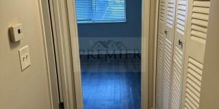 6023 Barton Dr, Shawnee, KS 66203  1 bed 1 bath// Rent: $895 Deposit: $895// 60 West Apartments Gallery 8