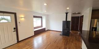Beautifully designed 2BD/1BA home located near Henderson Center! Gallery 8
