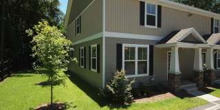 Hamptons on High – 4 Bedroom / 4 Bathroom Student Townhome Near FSU  TSC! Gallery 1