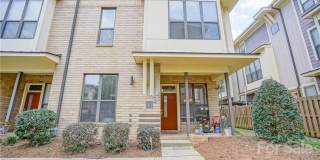 Room in 3 Bedroom Townhome at Steel Yard Ct Gallery 5