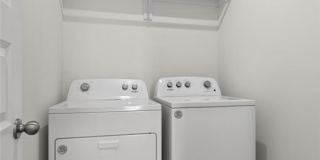 4790 W Planetree Street Gallery 22