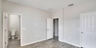 7322 S TRASK STREET Gallery 28