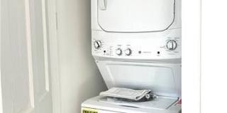 20 Jackson Avenue Gallery 12